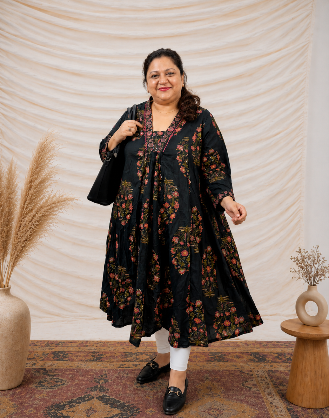 Khwaabh Black Floral Printed Anarkali Kurti