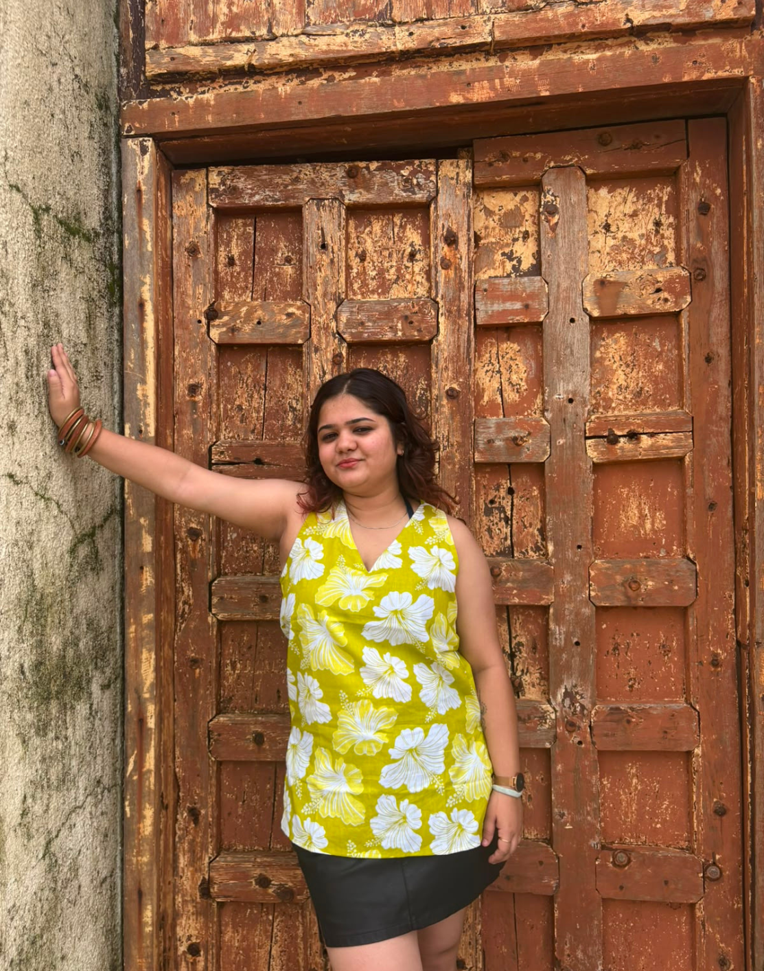 Gulmohar Halter Kurti