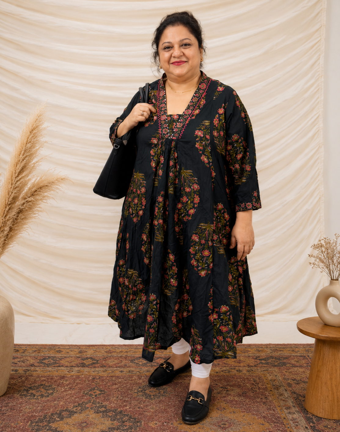 Khwaabh Black Floral Printed Anarkali Kurti