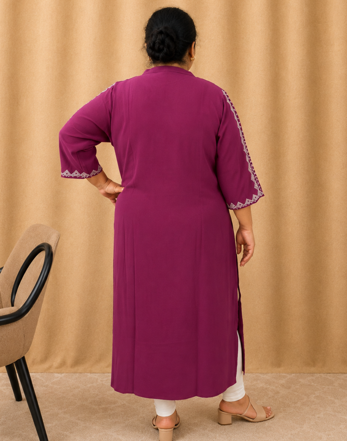 Khwaabh Plum Embroidered Straight Kurta
