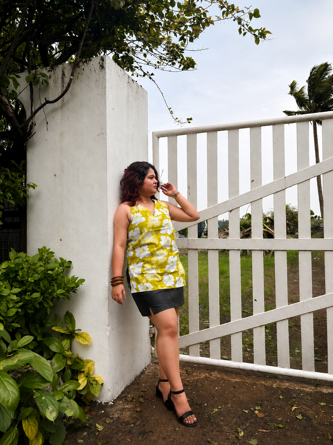 Gulmohar Halter Kurti