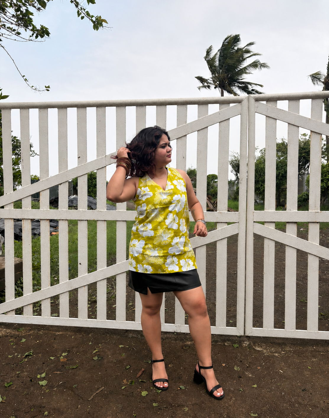 Gulmohar Halter Kurti